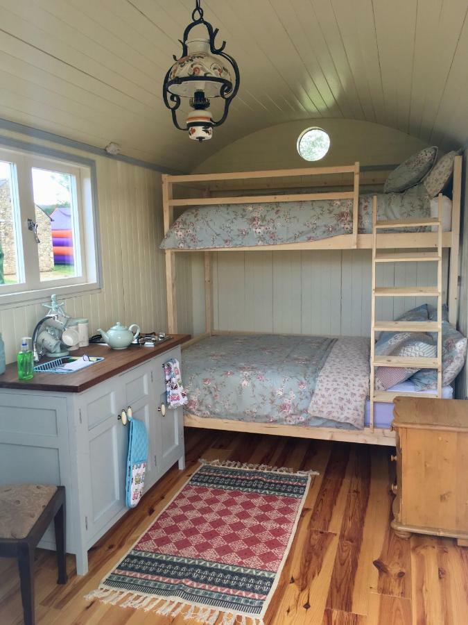 Отель Bluebell Lane Glamping Ньюри Экстерьер фото