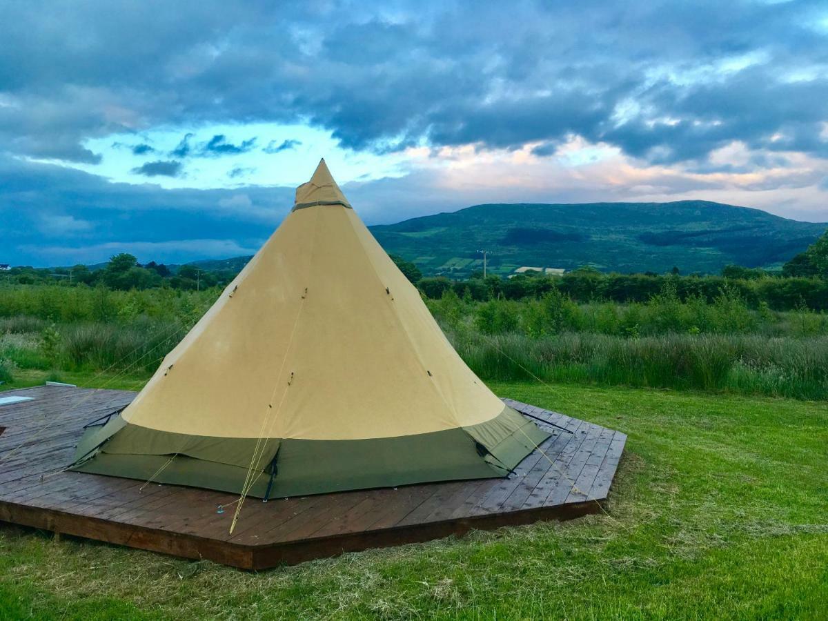 Отель Bluebell Lane Glamping Ньюри Экстерьер фото