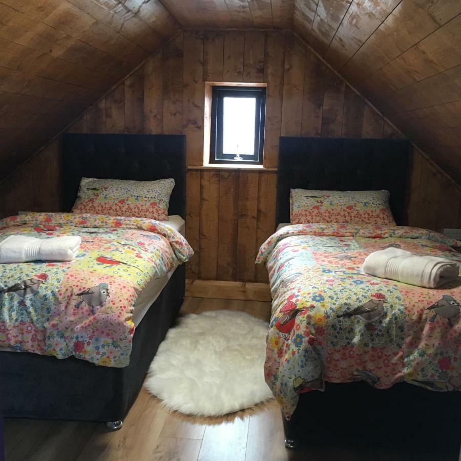 Отель Bluebell Lane Glamping Ньюри Экстерьер фото
